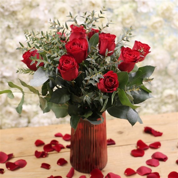 12 Red Short Stem Roses Valentine's Day Hand Tied Bouquet