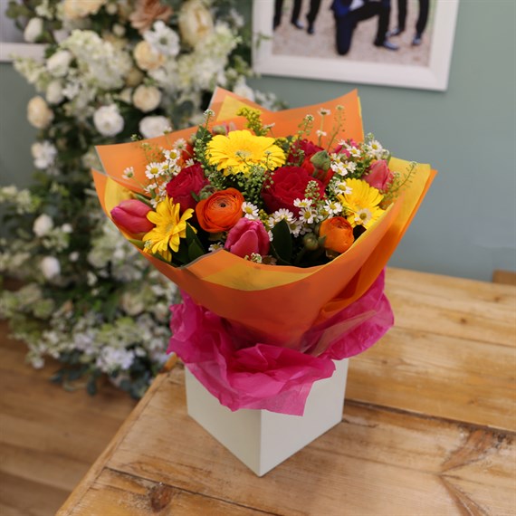 Bagshot Mother's Day Spring Hand Tied Bouquet Floristry Workshop - Sunday 30th March 2025 AM