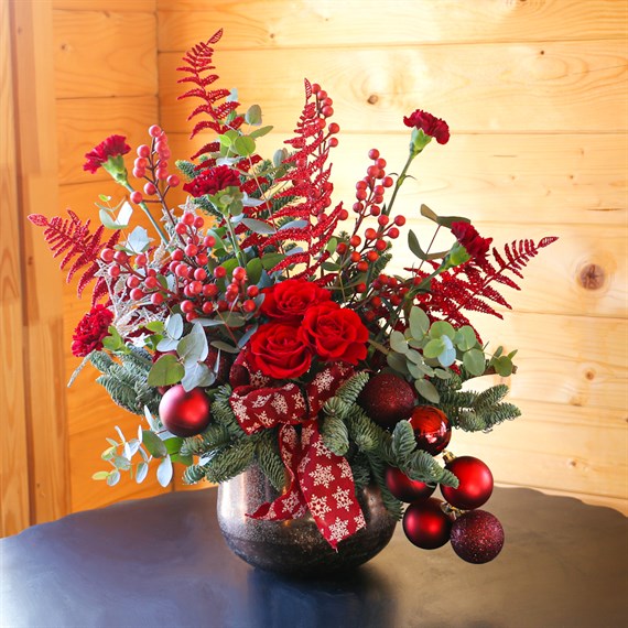 Christmas Luxury Fern and Berry Front Facing Floral Arrangement