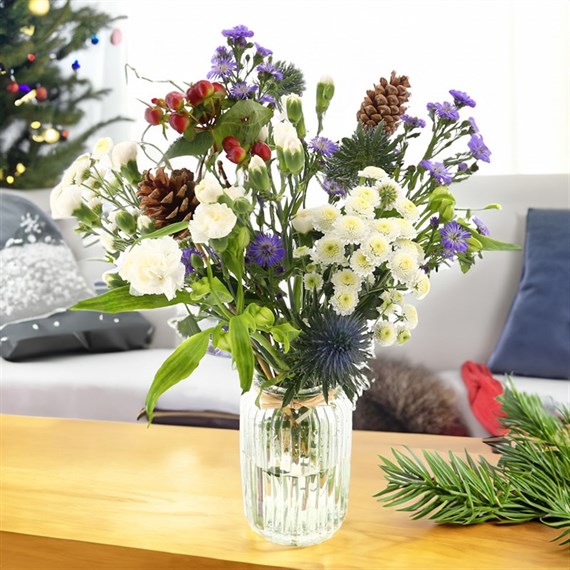 Christmas Winter Letterbox Flowers 