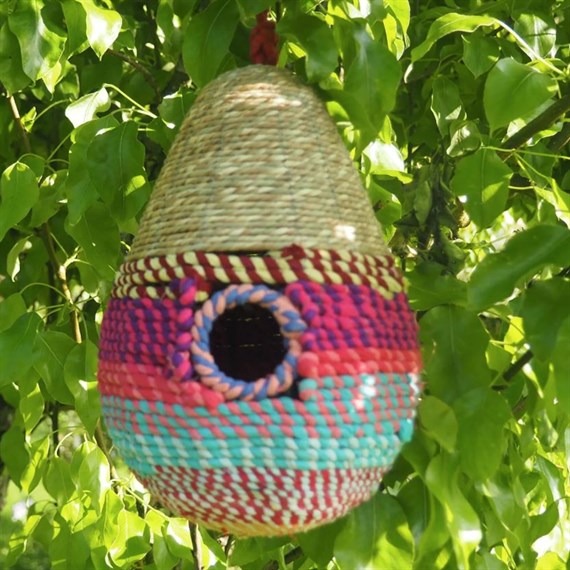 Jardinopia Jute Iron Sari Bird Nest Box Pear Shape (BBJUTE0003)