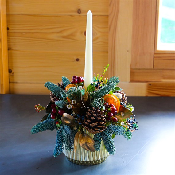 Natural Berry Gold Ceramic Candle Floral Christmas Arrangement